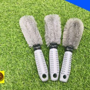 choi co danh rua vanh xe o to tpro 1 min