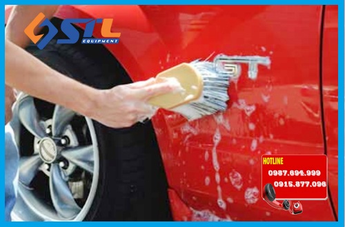 ban chai ve sinh xe chemical guys body wheel flagged tip short handle brush