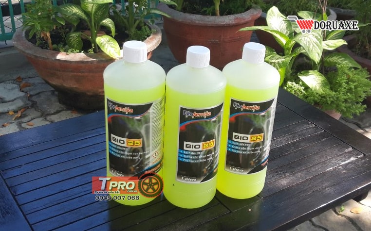 dung dich rua xe khong cham ekokemika bio 25 1 lit 2
