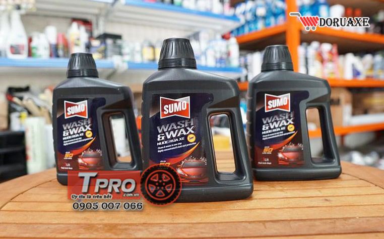 dung dich rua xe sumo 1 lit chai moi 2