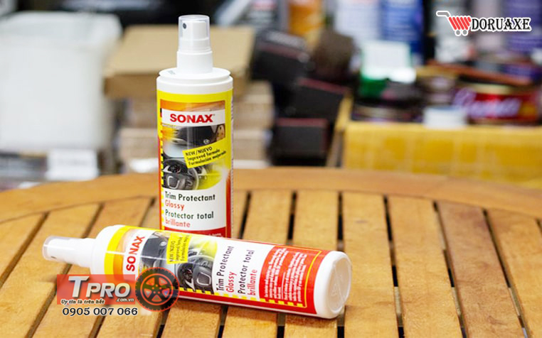 nhu dich lam sach sonax trim protectant high gloss finish 1