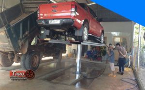 than trong voi cau nang rua xe o to gia re tpro