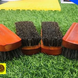 ban chai long ngua ve sinh noi that ghe da 1