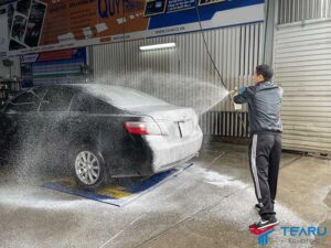 Rửa xe không chạm cho xe ô tô